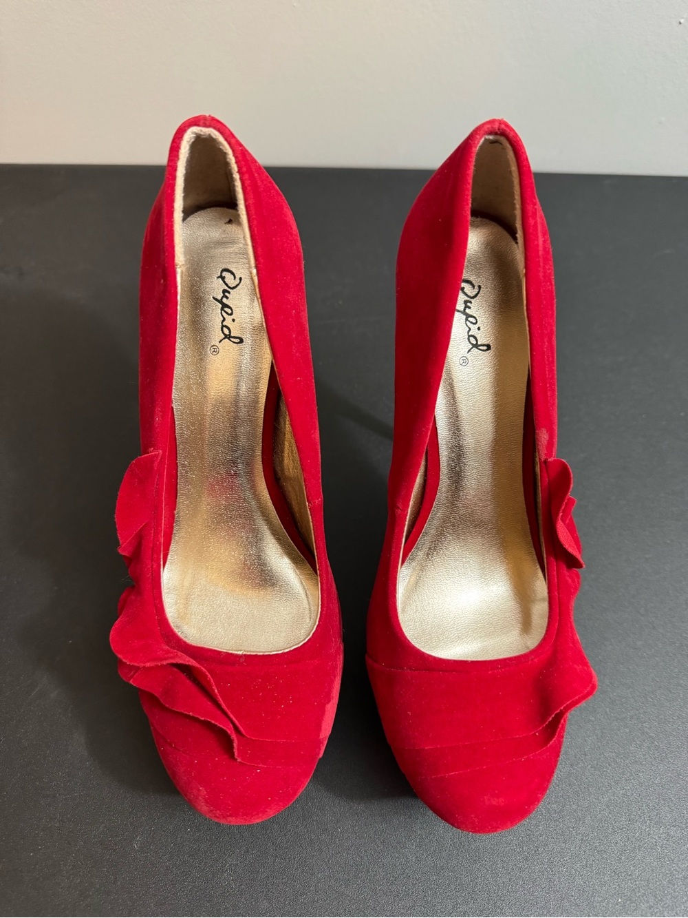 Qupid Red Suede Ruffle Pumps
